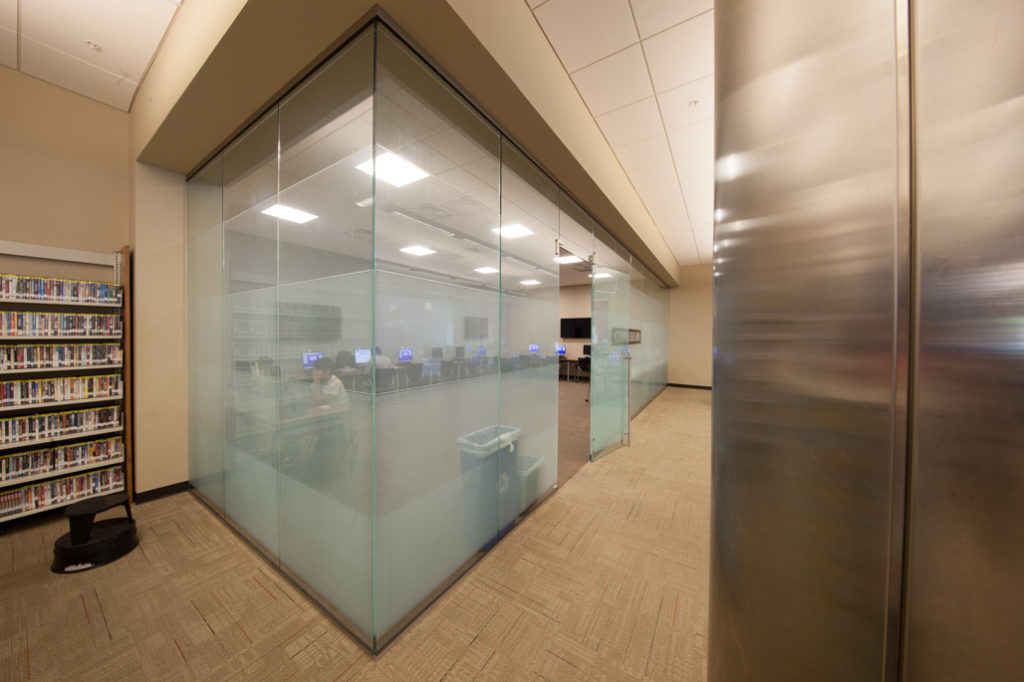 Unique Glass Walls Panels For Your Business Or Office